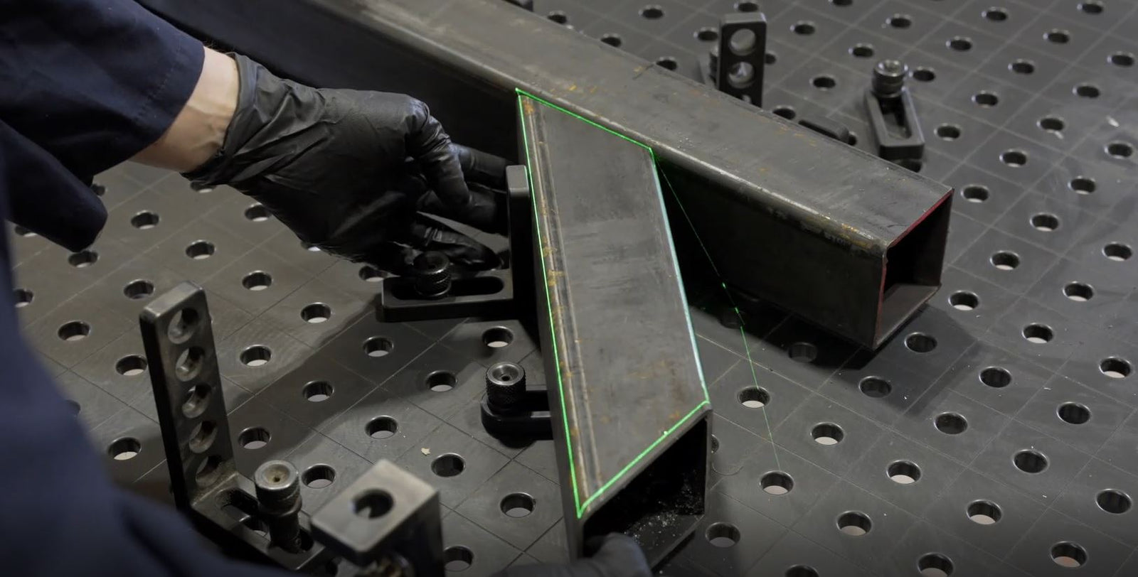 Die Iris 3D-Software von Virtek unterstützt Schweißarbeiten mit Verbesserungen, die Qualität, Produktivität und Fachkräftemangel entgegenwirken